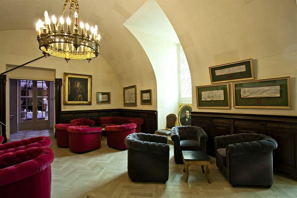 Chateau De Rochegude Экстерьер фото